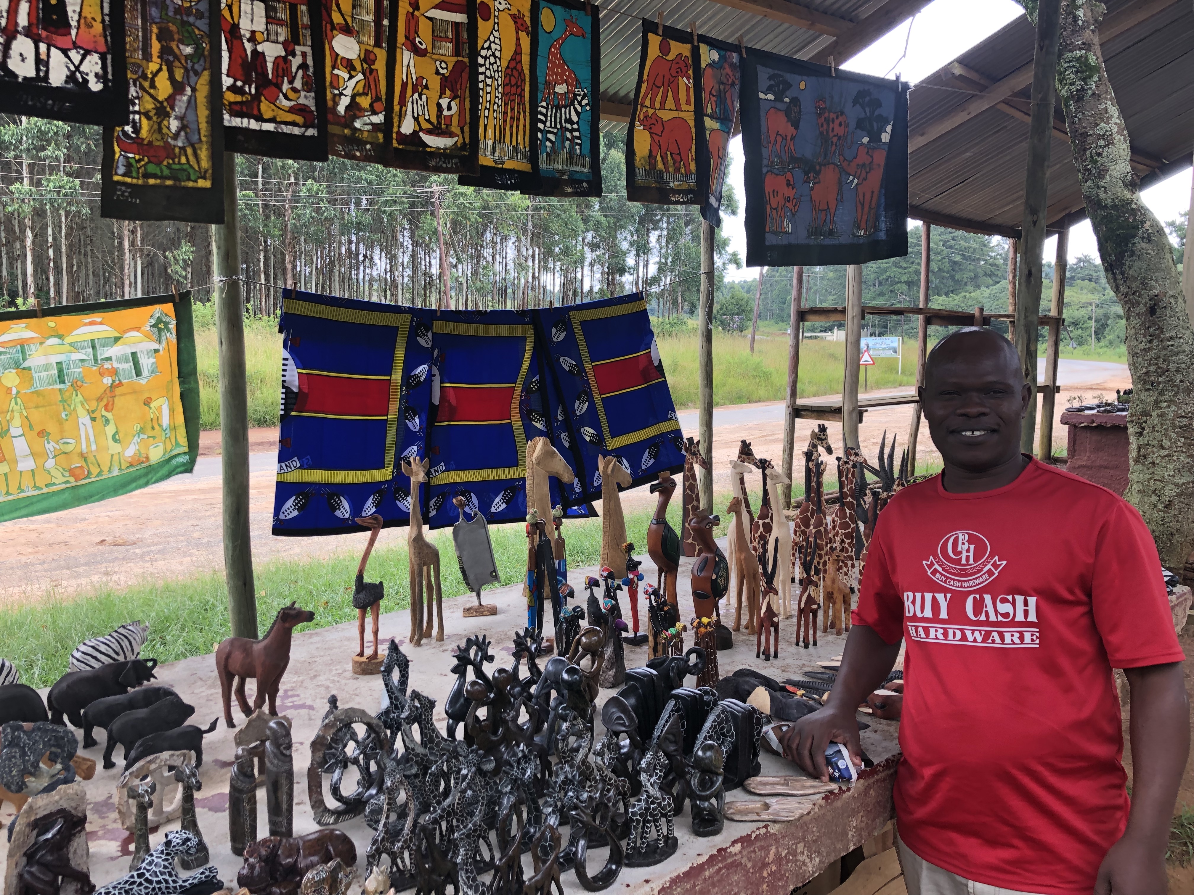 African Arts Vendor in Hazyview